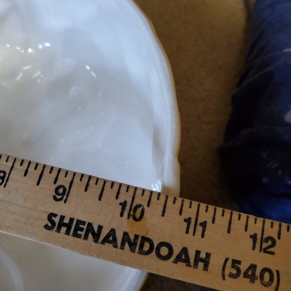 Vintage Cake Plate by Cresco, Inc. - Picture 12 of 16